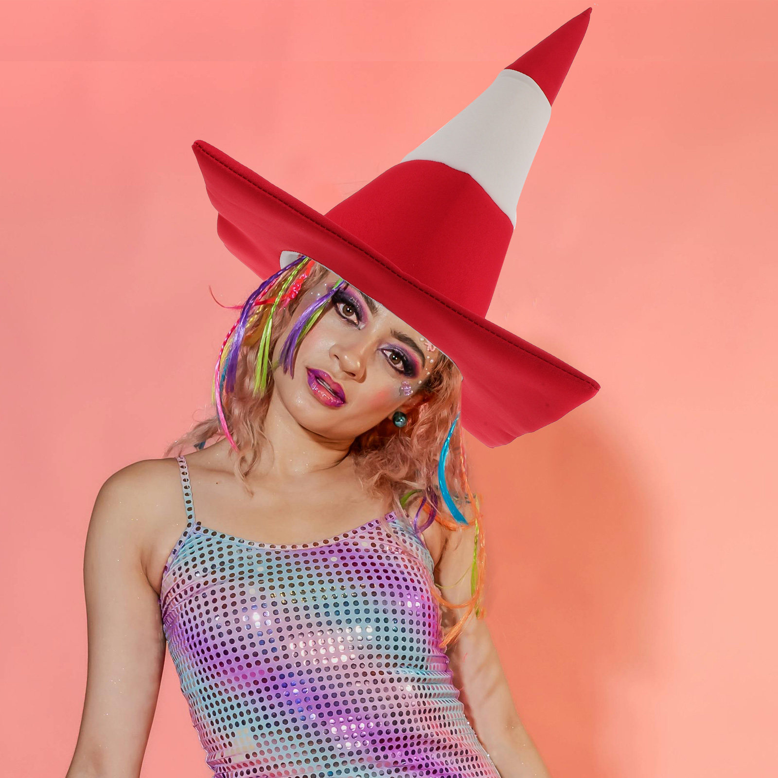 قبعة مخروطية حمراء وبيضاء، قبع - مراجعة Party Hat Cone وسعره