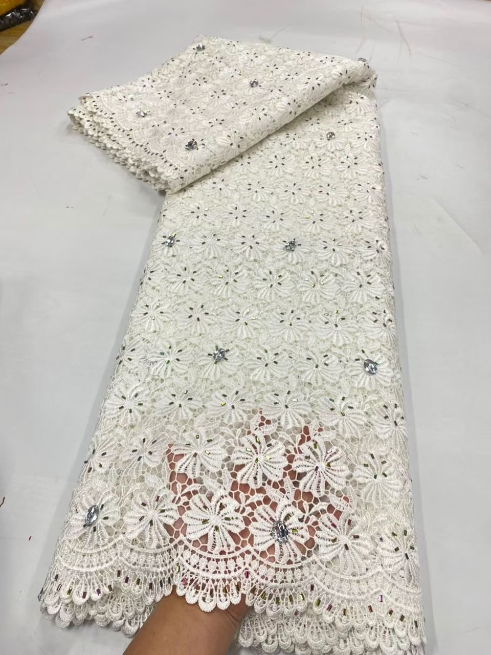 قماش دانتيل نيجيري أفريقي عالي - مراجعة Glitter Tablecloth وسعره